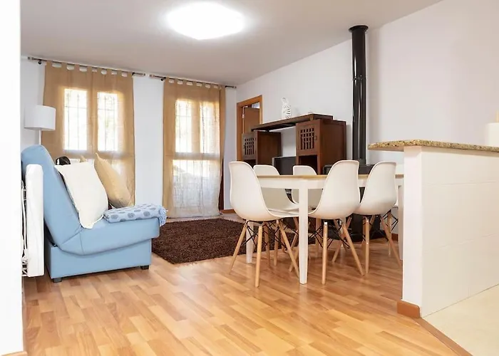 Coqueto En * Valdelinares (Aragon)