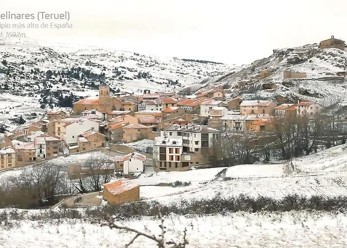 Coqueto En * Valdelinares (Aragon)